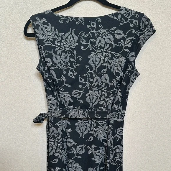 LOFT Black and White Tie Front Sheath Dress - Picture 3 of 7